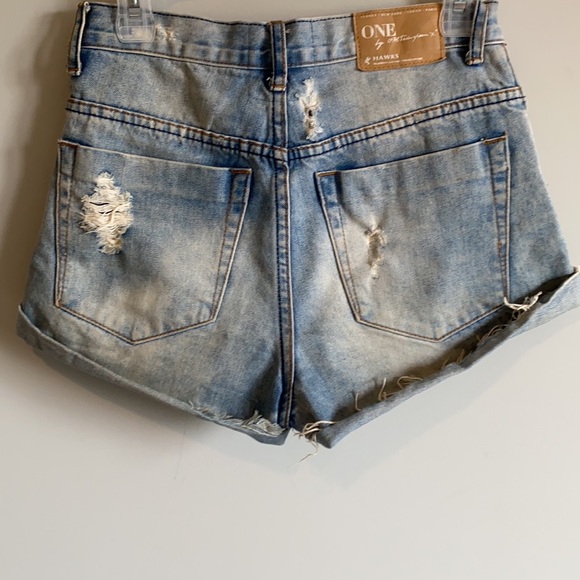 One Teaspoon Jean Shorts- 25 - Picture 3 of 3